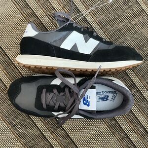 New Balance sneakers 4.5